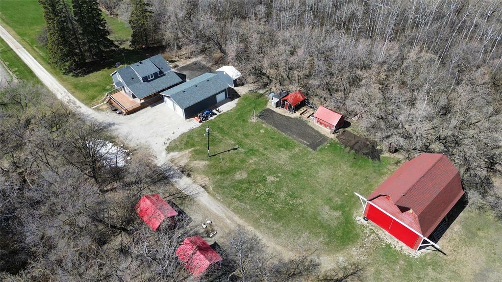 Property Photo: 148039 Pth 20 Highway MB R7N 2T5