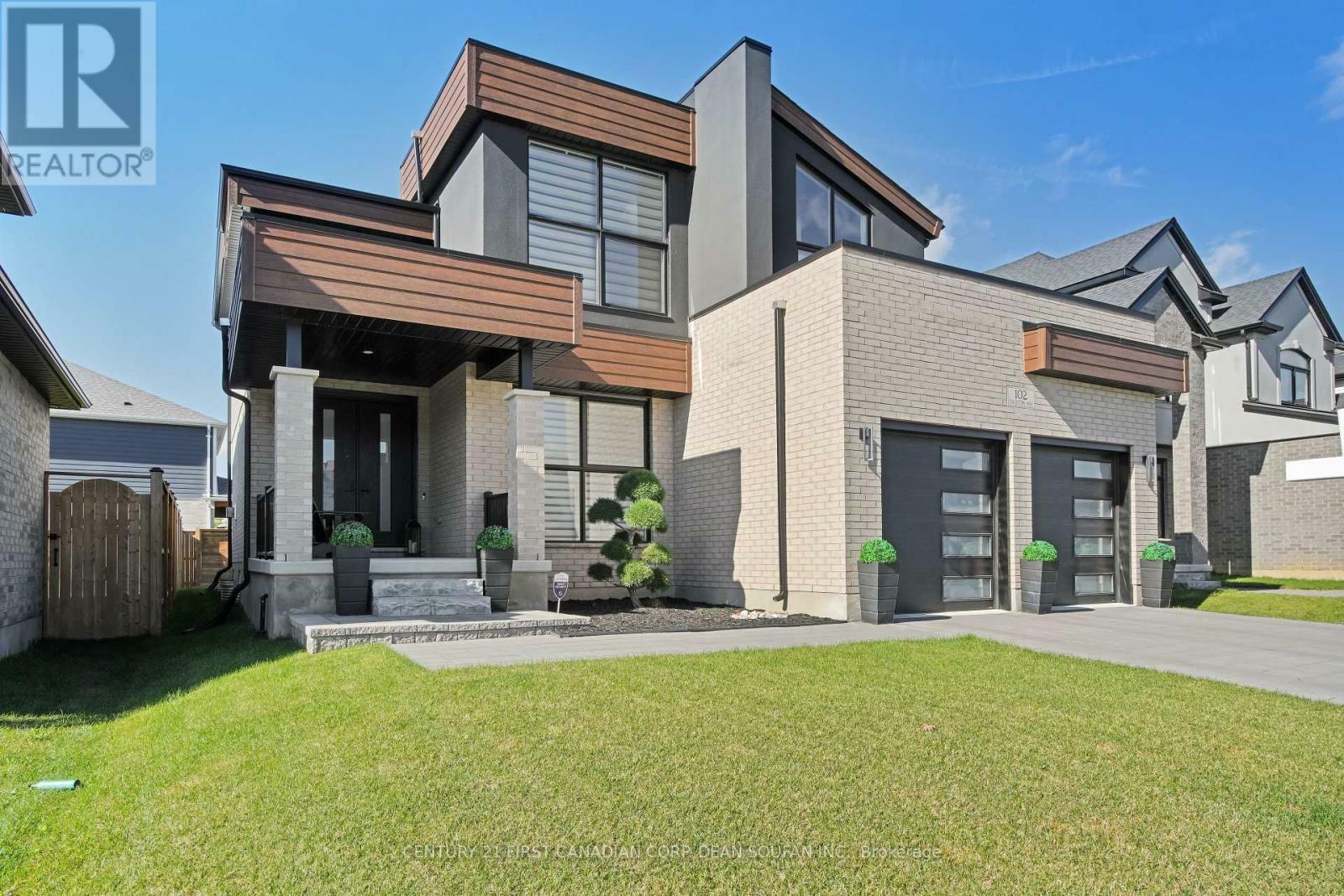 Property Photo: 102 Daventry Way ON N0L 1R0