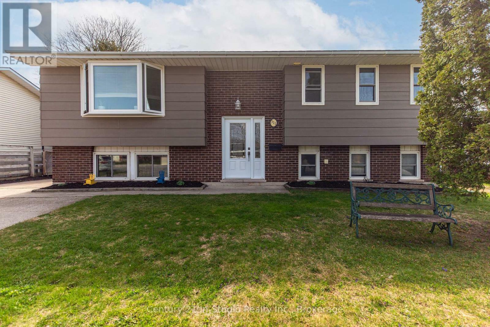 Photo de la propriété: 311 Bricker Street ON N0H 2C1