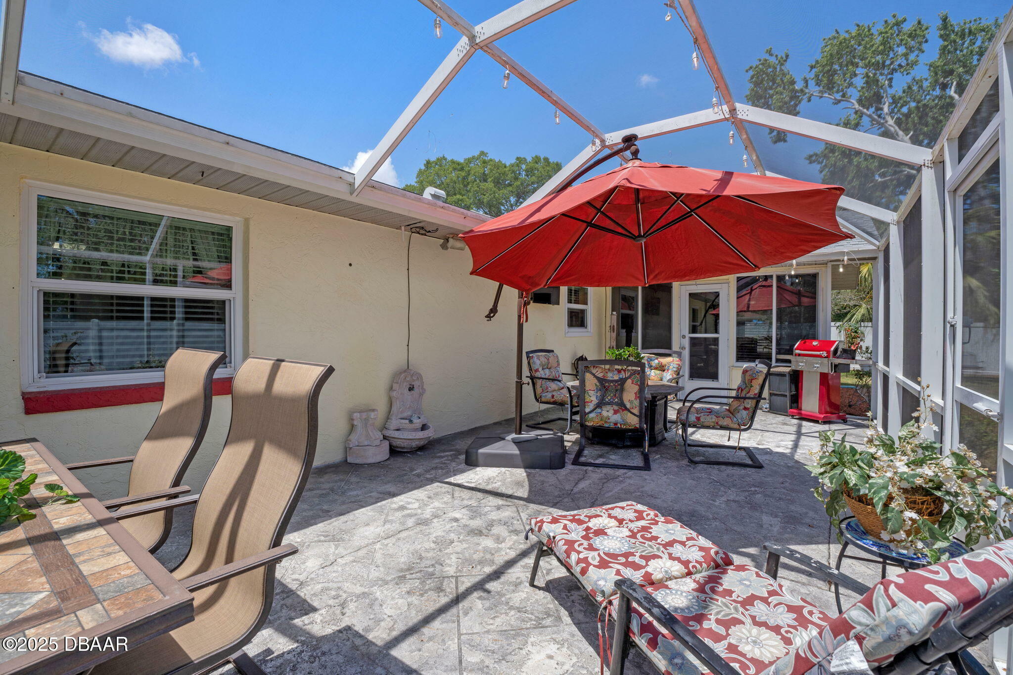 Property Photo: 5583 Miles Drive FL 32127