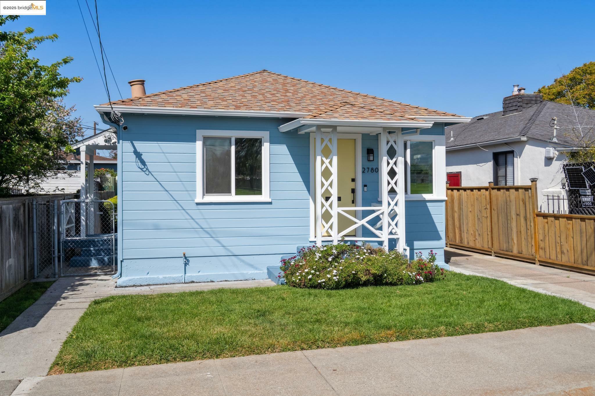 Property Photo: 2780 Mabel St CA 94702