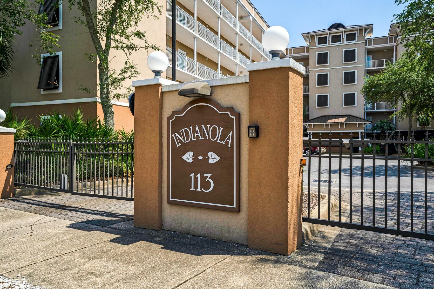 Property Photo: 113 SE Brooks Street 201 FL 32548