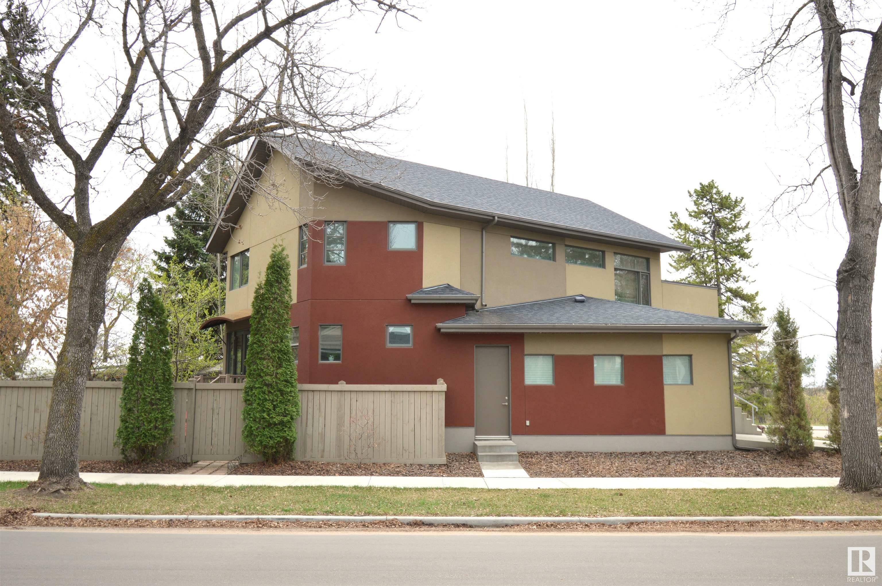 Photo de la propriété: 6428 Ada Boulevard NW AB T5W 4P2