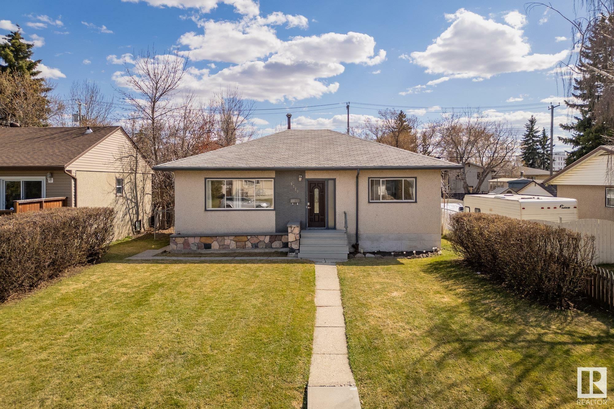 5727 101A Avenue NW  Edmonton AB T6A 0L9 photo