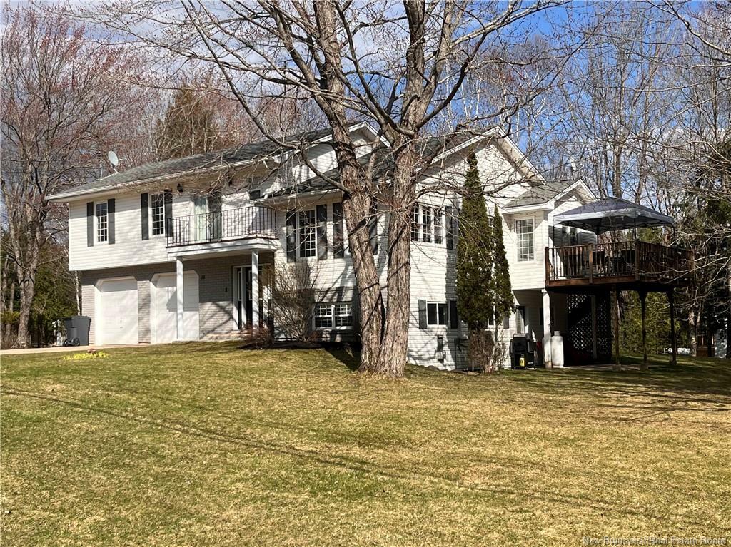 Property Photo: 35 Fernwood Drive NB E3A 6W4