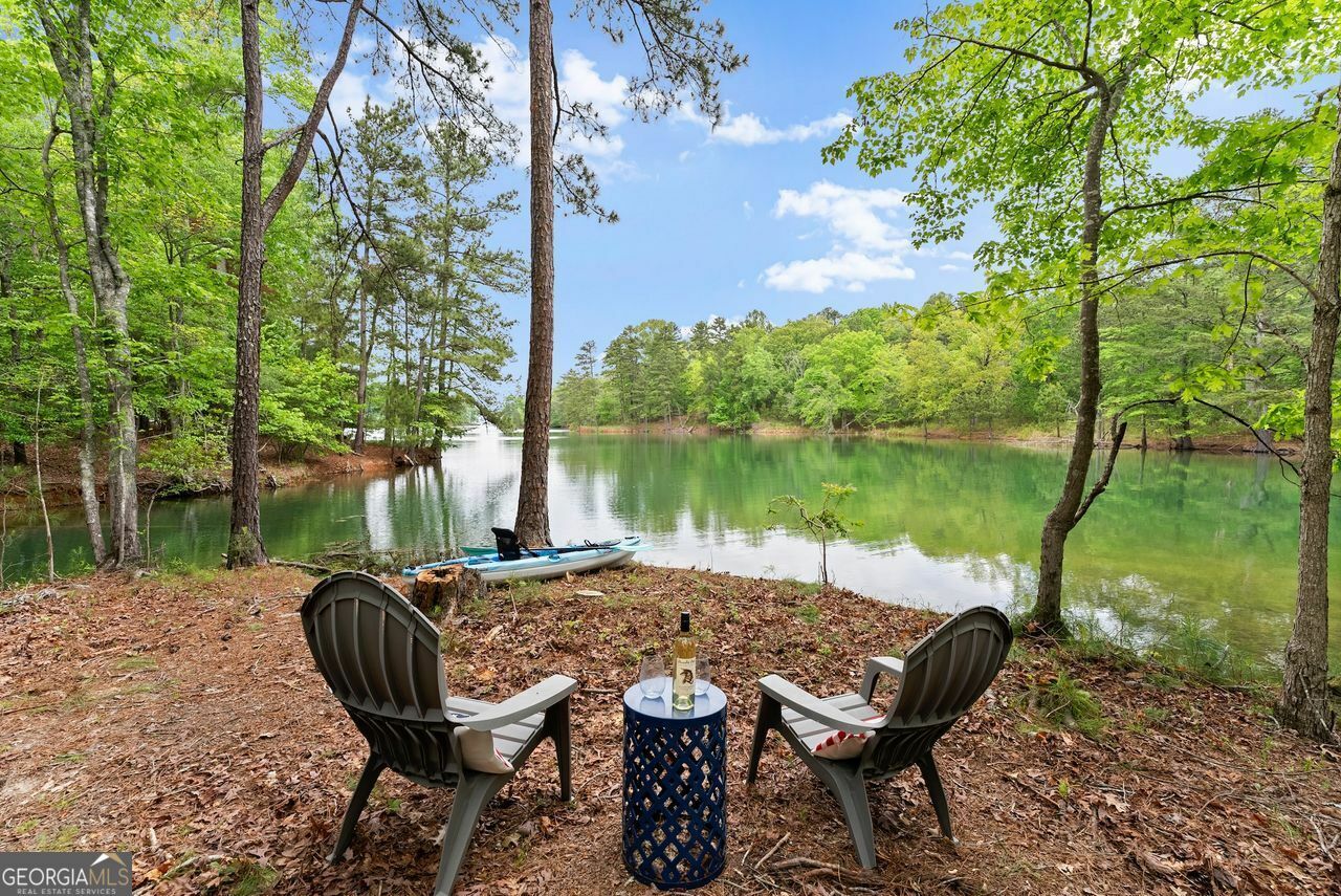 Property Photo: 6548 Gaines Ferry Road GA 30542