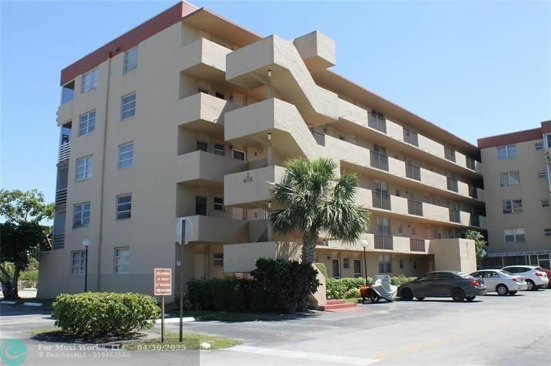 Property Photo: 406 NW 68th Ave 419 FL 33317