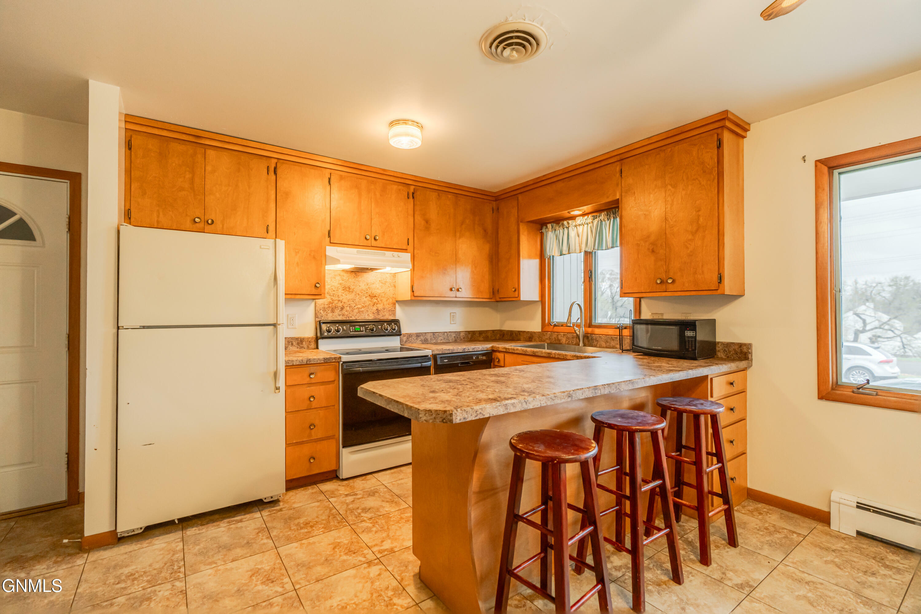 Property Photo: 1034 Summit Boulevard ND 58504