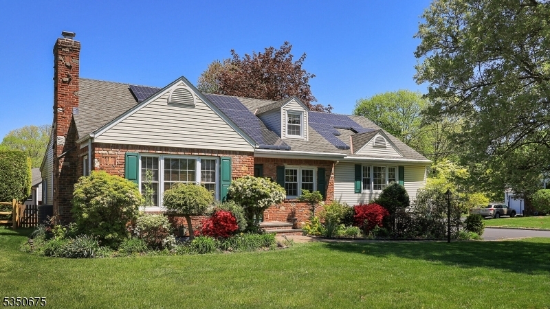Property Photo: 114 Meadowbrook Dr NJ 07062