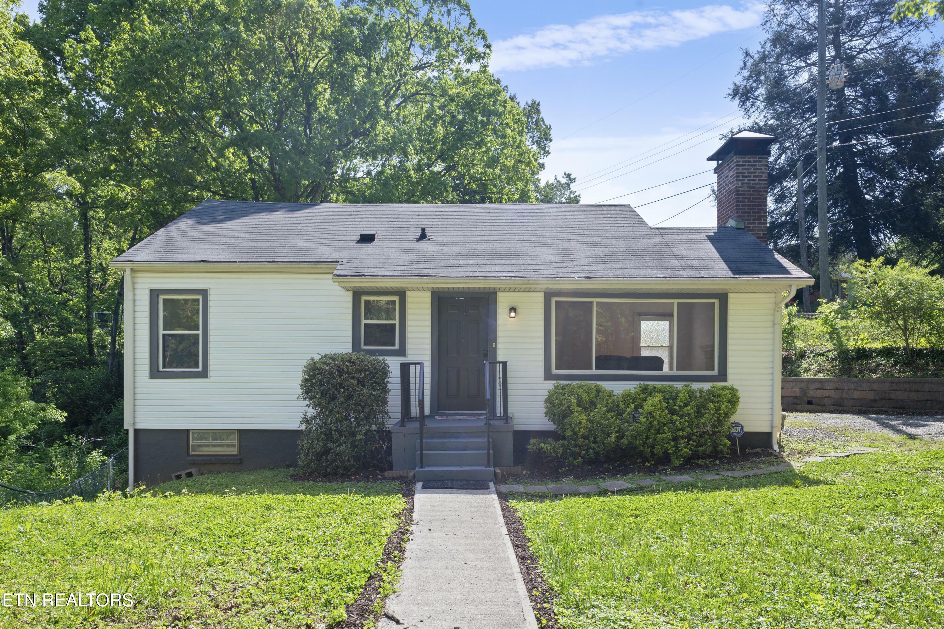 Property Photo: 1132 Biddle St TN 37914