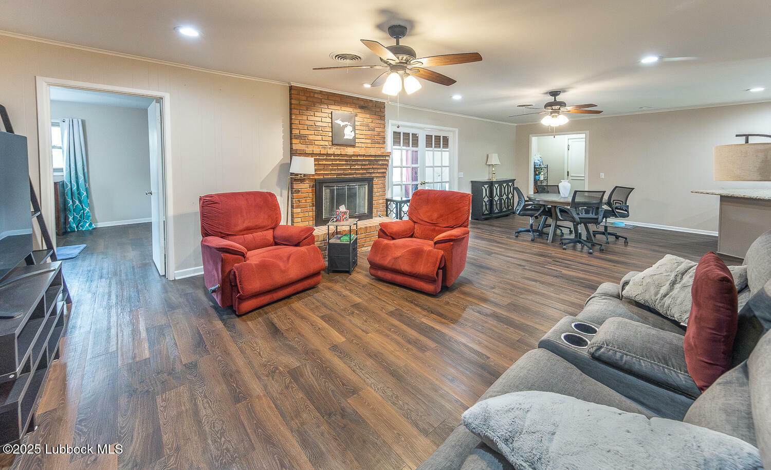 Property Photo: 3423 60th Street TX 79413