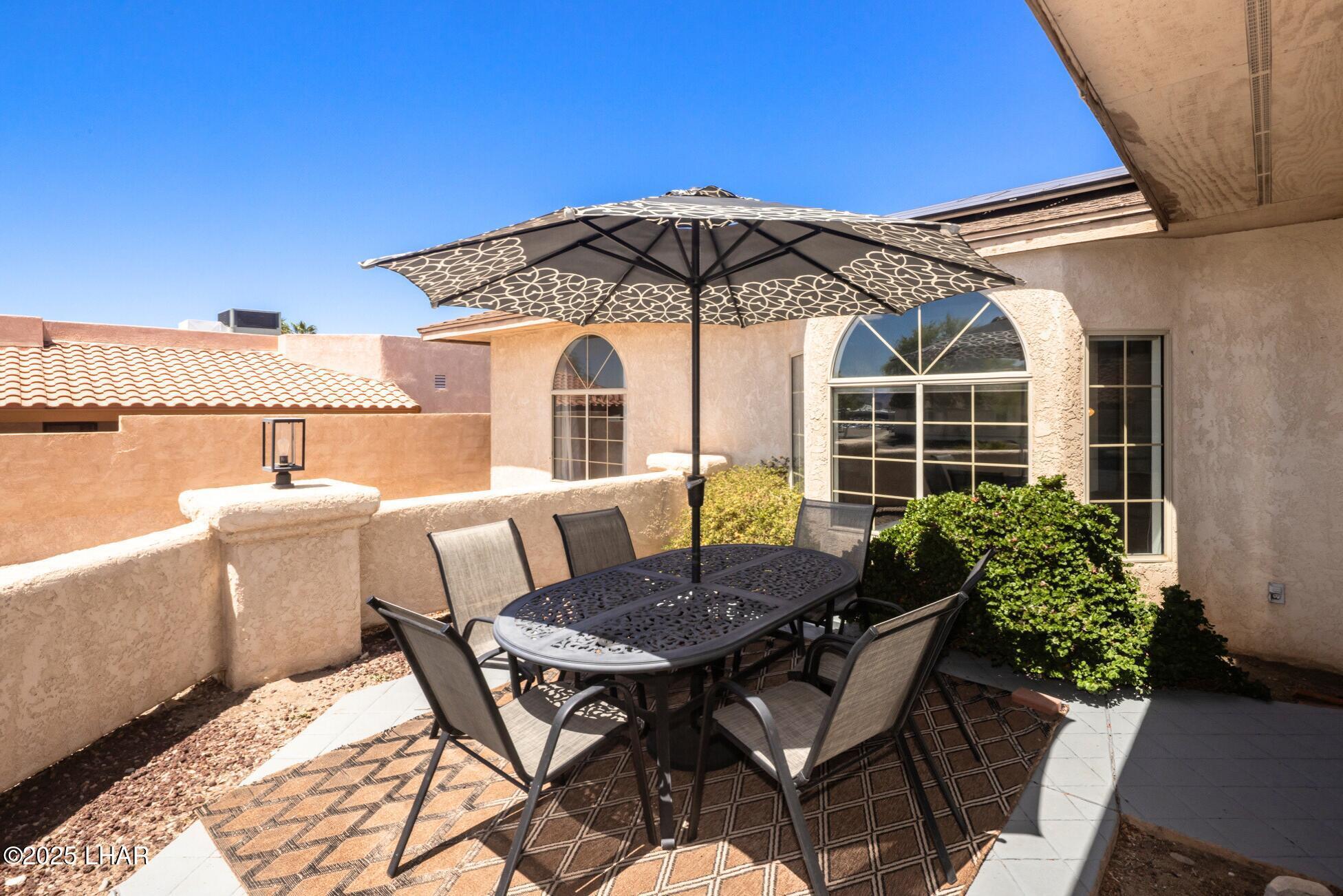 Property Photo: 2681 Rainbow Ave AZ 86403