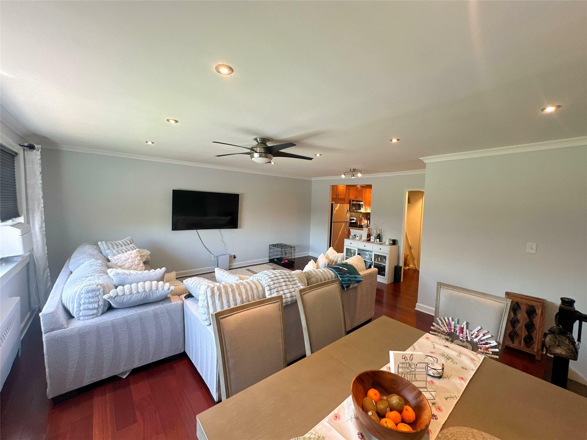 Property Photo: 11 Westview Avenue 16-2 NY 10603