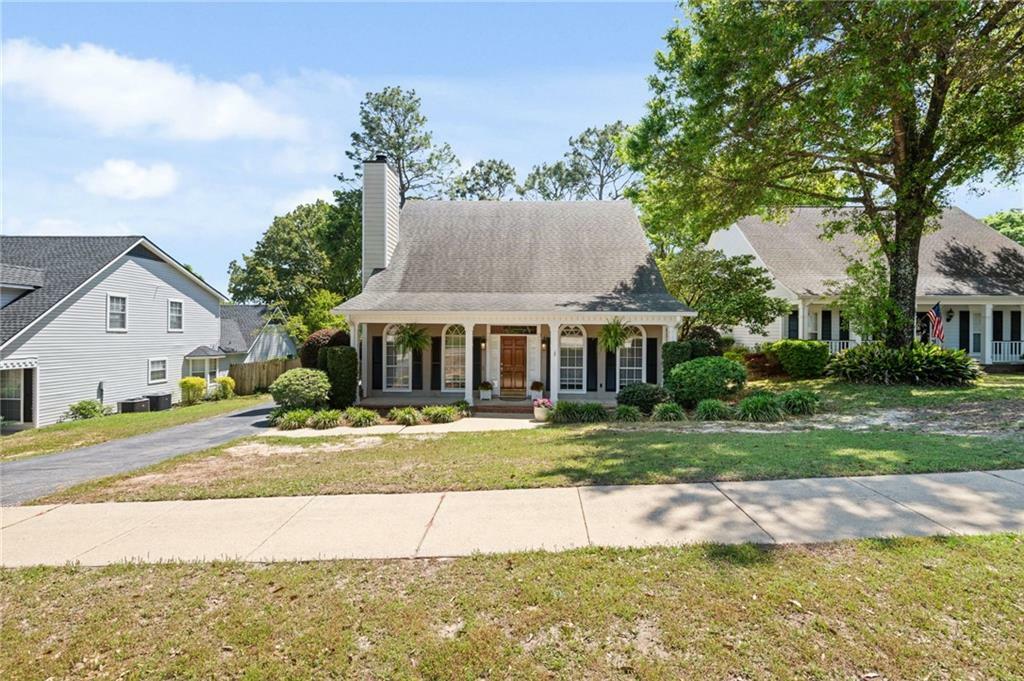 Property Photo: 6417 Magnolia Place Court S AL 36695