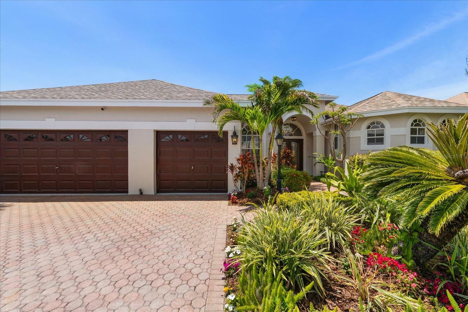 Property Photo: 11910 Keating Drive FL 33626