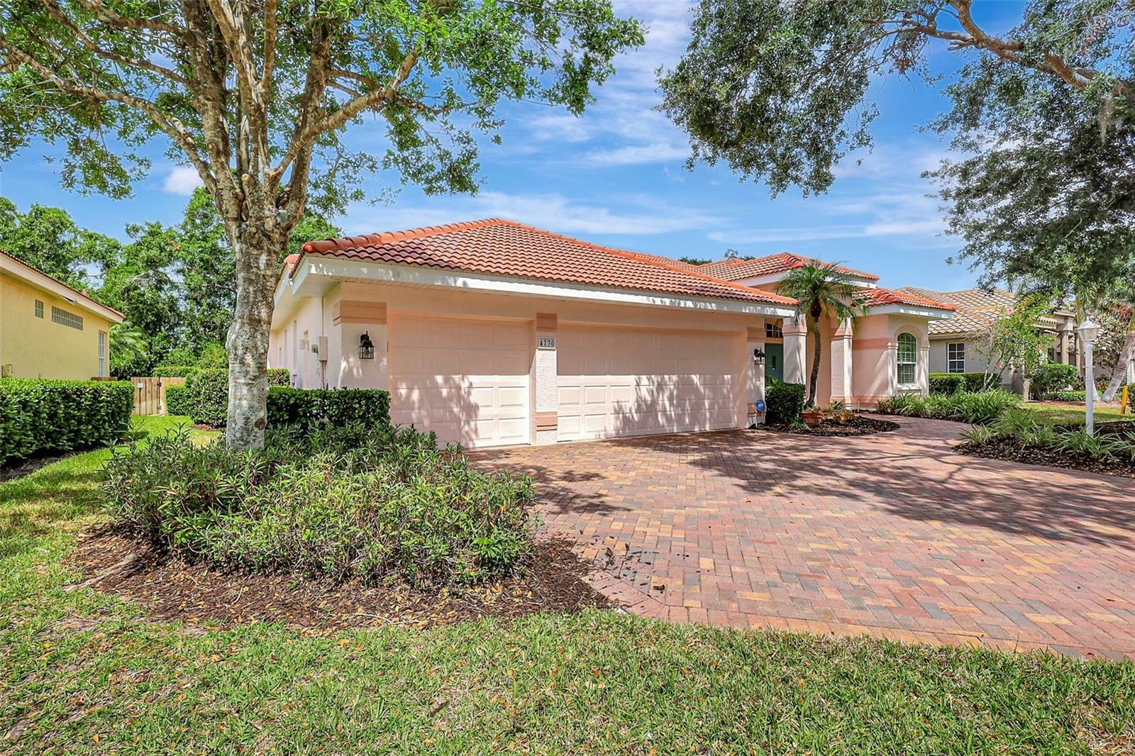 Property Photo: 4730 Old Farm Road FL 34233