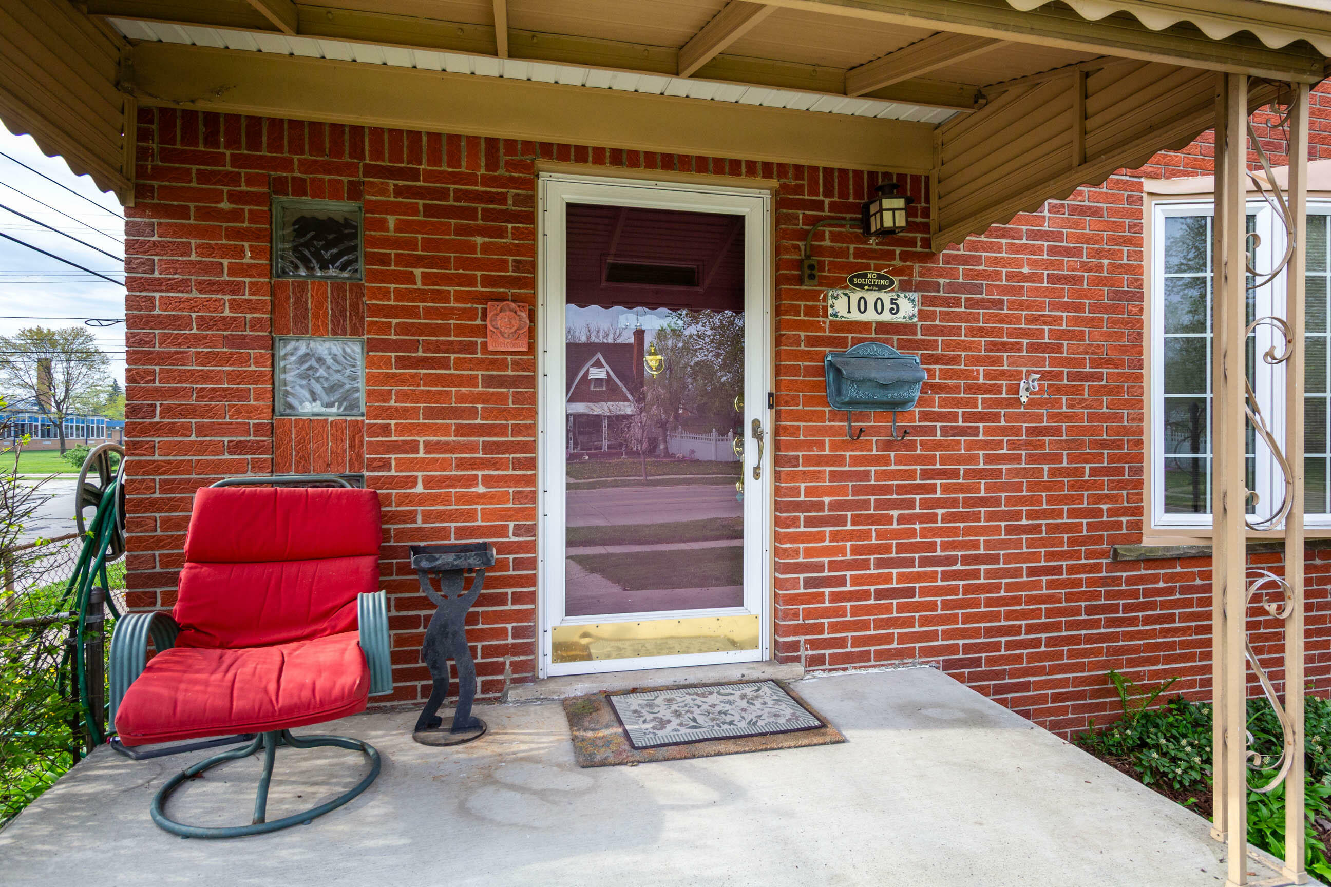 Property Photo: 1005 Moran Avenue MI 48146