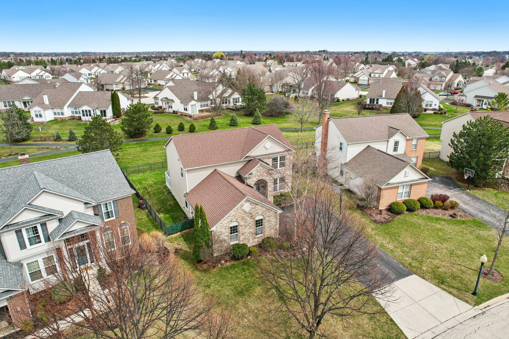 Property Photo: 4190 Bunker Hill Drive IL 60102