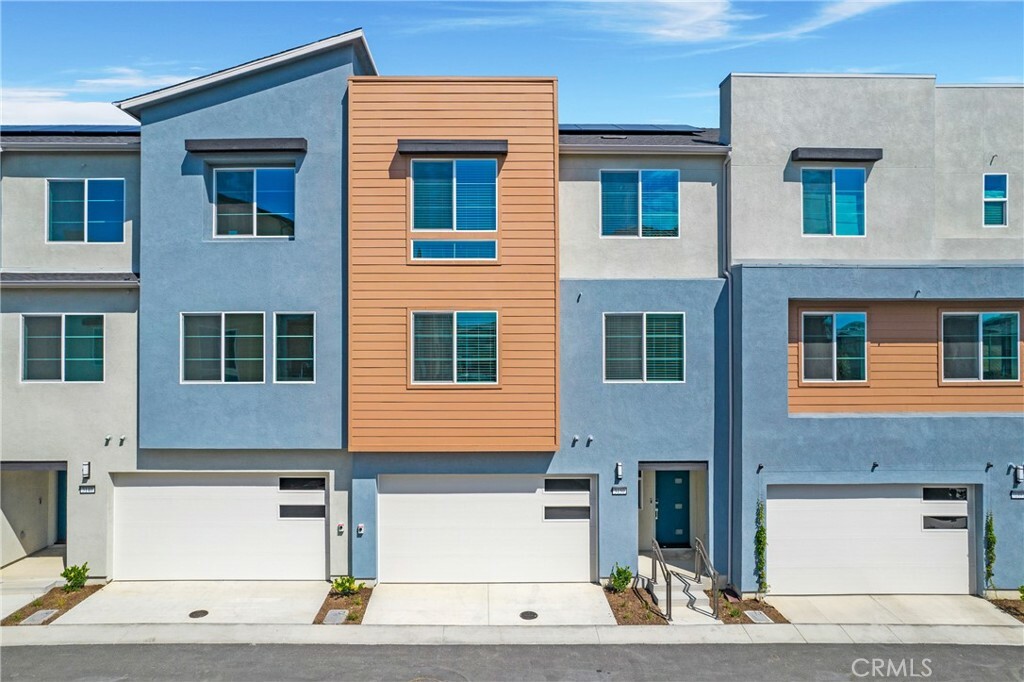 Property Photo: 3150 Cove Court CA 92694