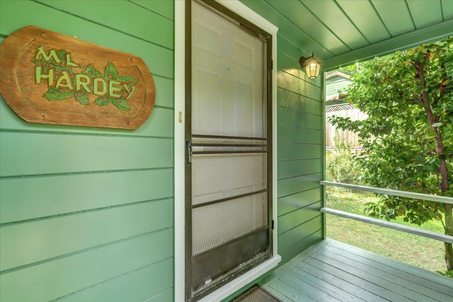 Property Photo: 437 Finley St. CA 95603