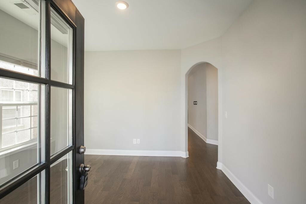 Property Photo: 608 Douglas St TN 37087