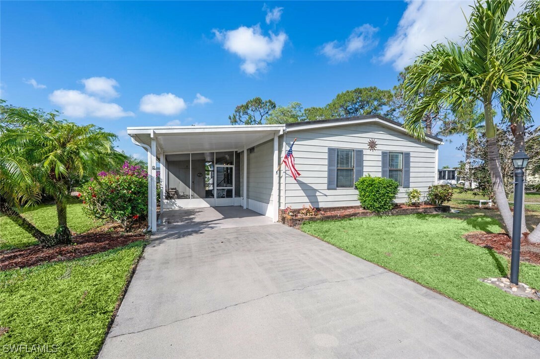 Property Photo: 623 Charlemagne Boulevard FL 34112