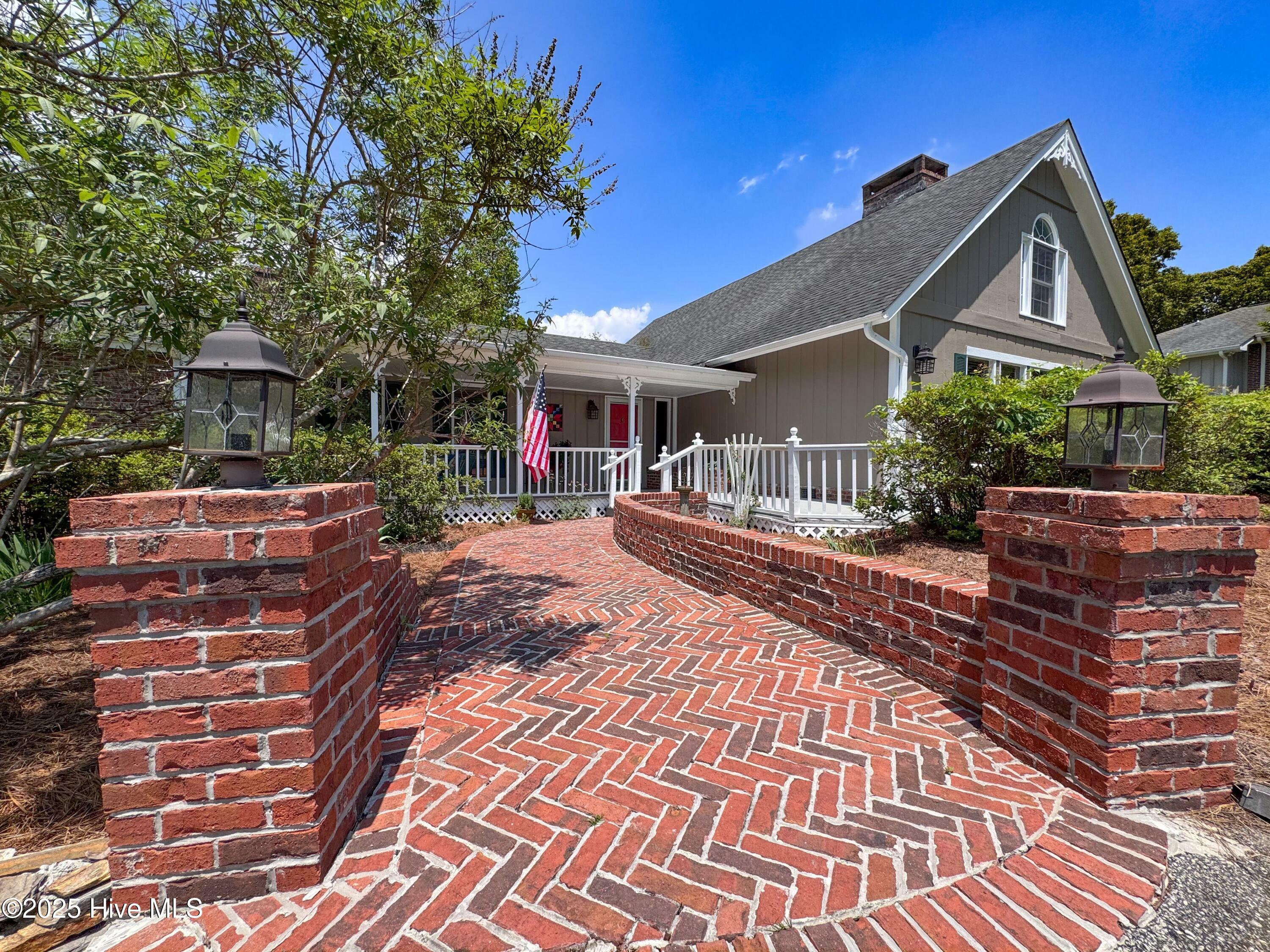 Property Photo: 522 Hughes Road NC 28443