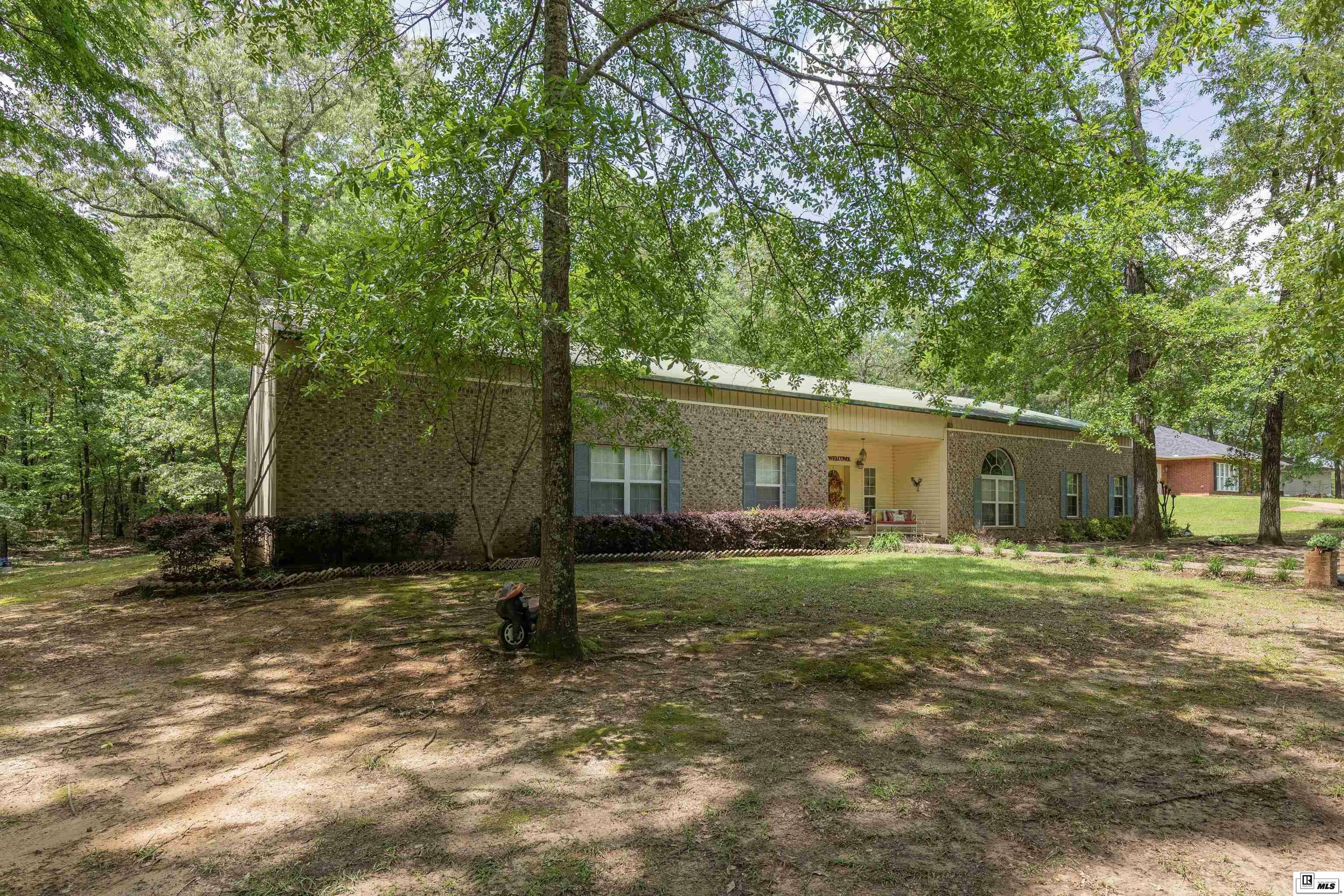 Property Photo: 9655 Highway 146 LA 71270