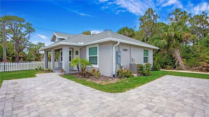 Property Photo: 27304 Dortch Ave 304 FL 34135