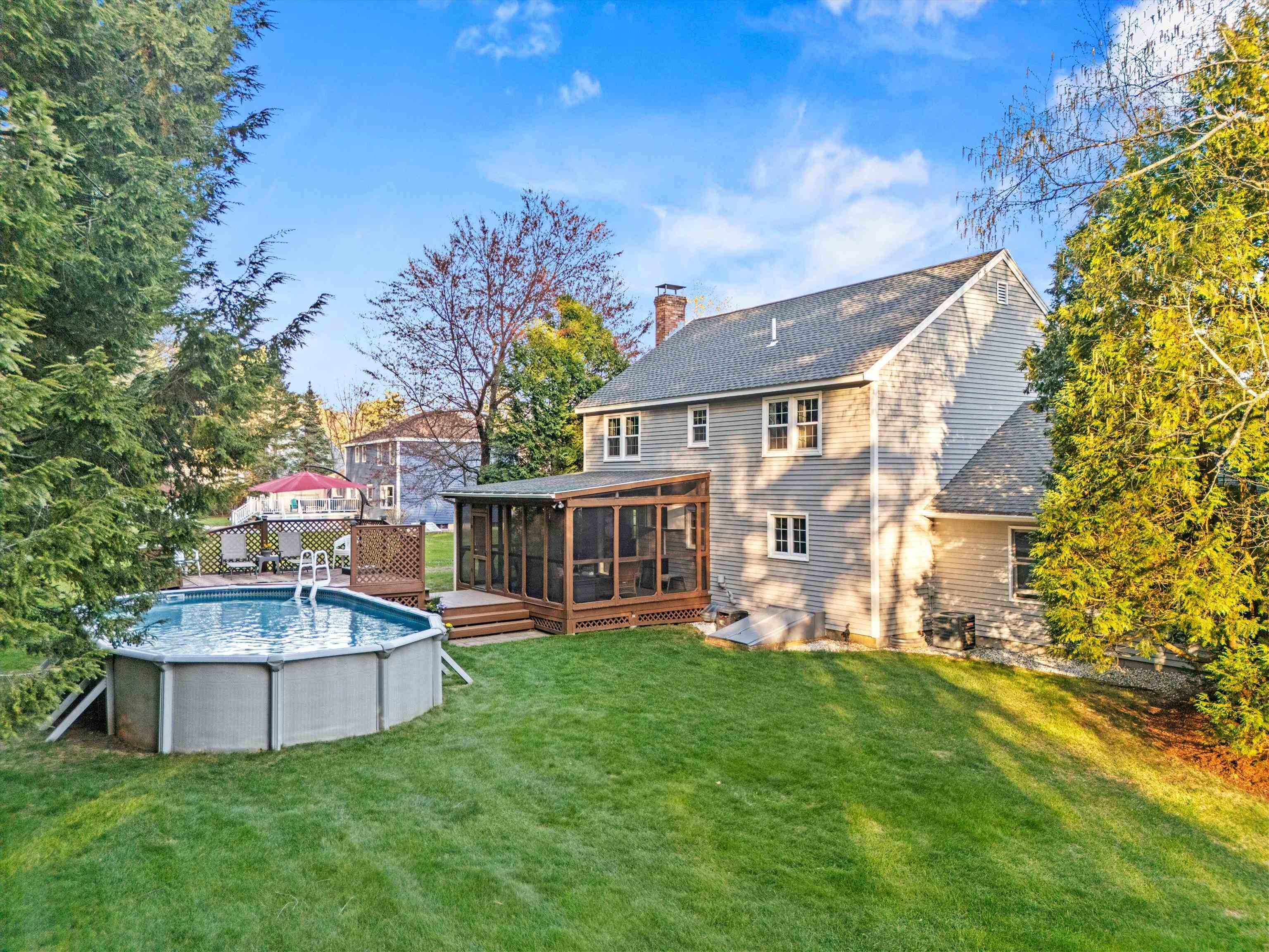 Property Photo: 10 Plaza Avenue NH 03051