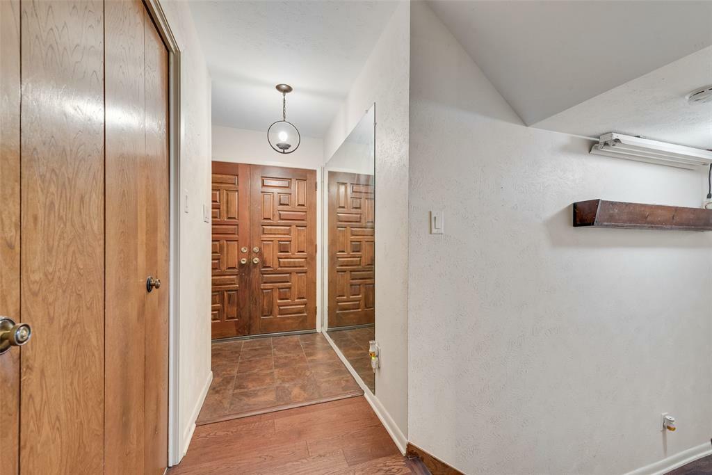 Property Photo: 1211 Bow Creek Drive TX 75116