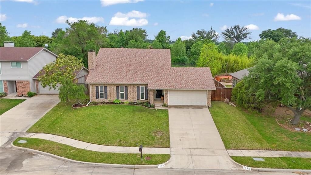 Property Photo:  2538 Via Avenida  TX 75006