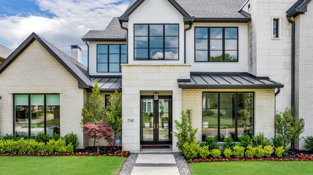Property Photo: 7141 Lyre Lane TX 75214