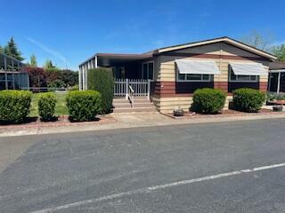 Property Photo: 301 Freeman Road Unit 23 OR 97502