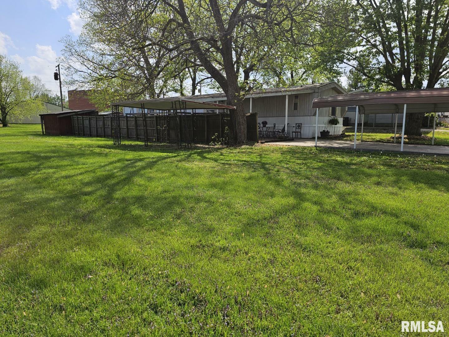 Property Photo: 609 Casey Street IL 62898