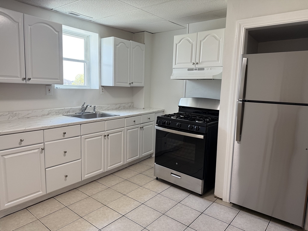 Property Photo: 65 Maverick Sq C MA 02128