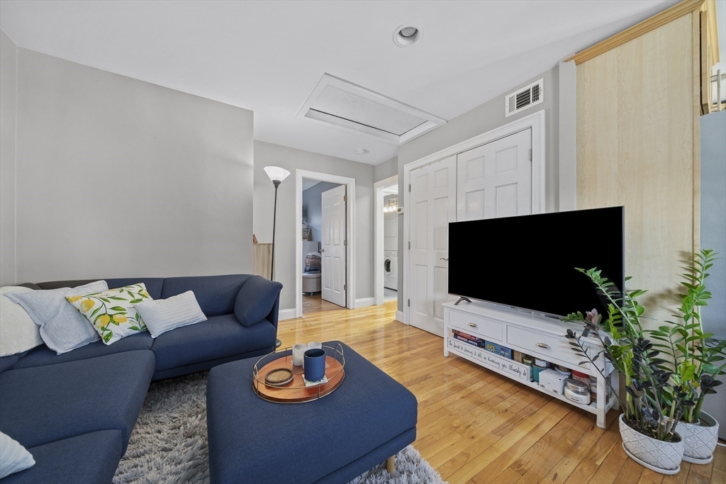 Property Photo:  147 N Street 3  MA 02127 