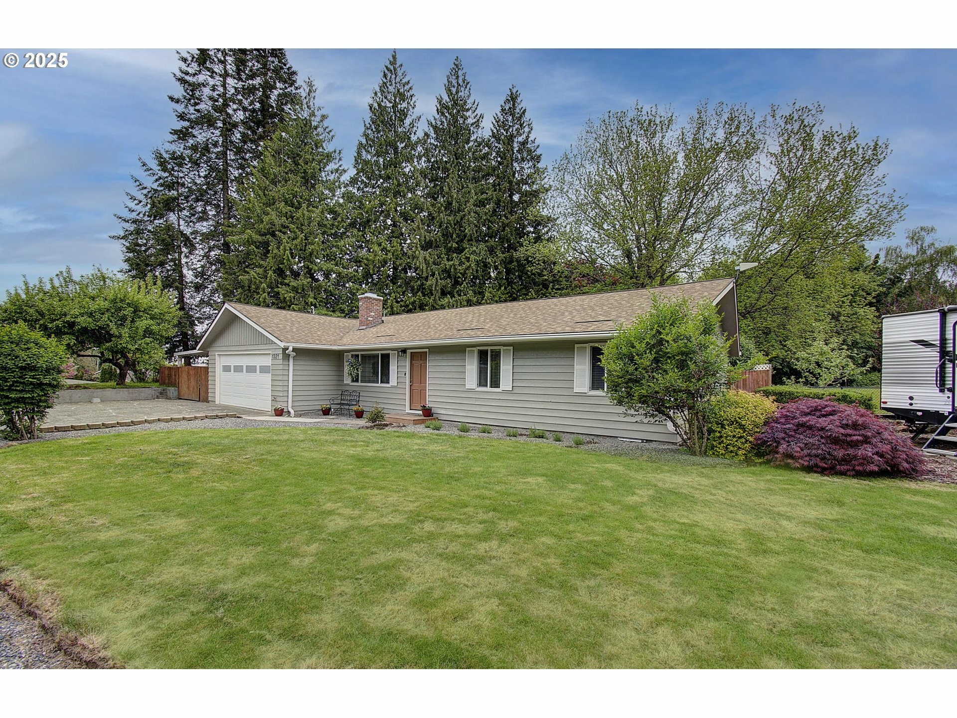 Property Photo: 1321 NW Maple Ln WA 98607