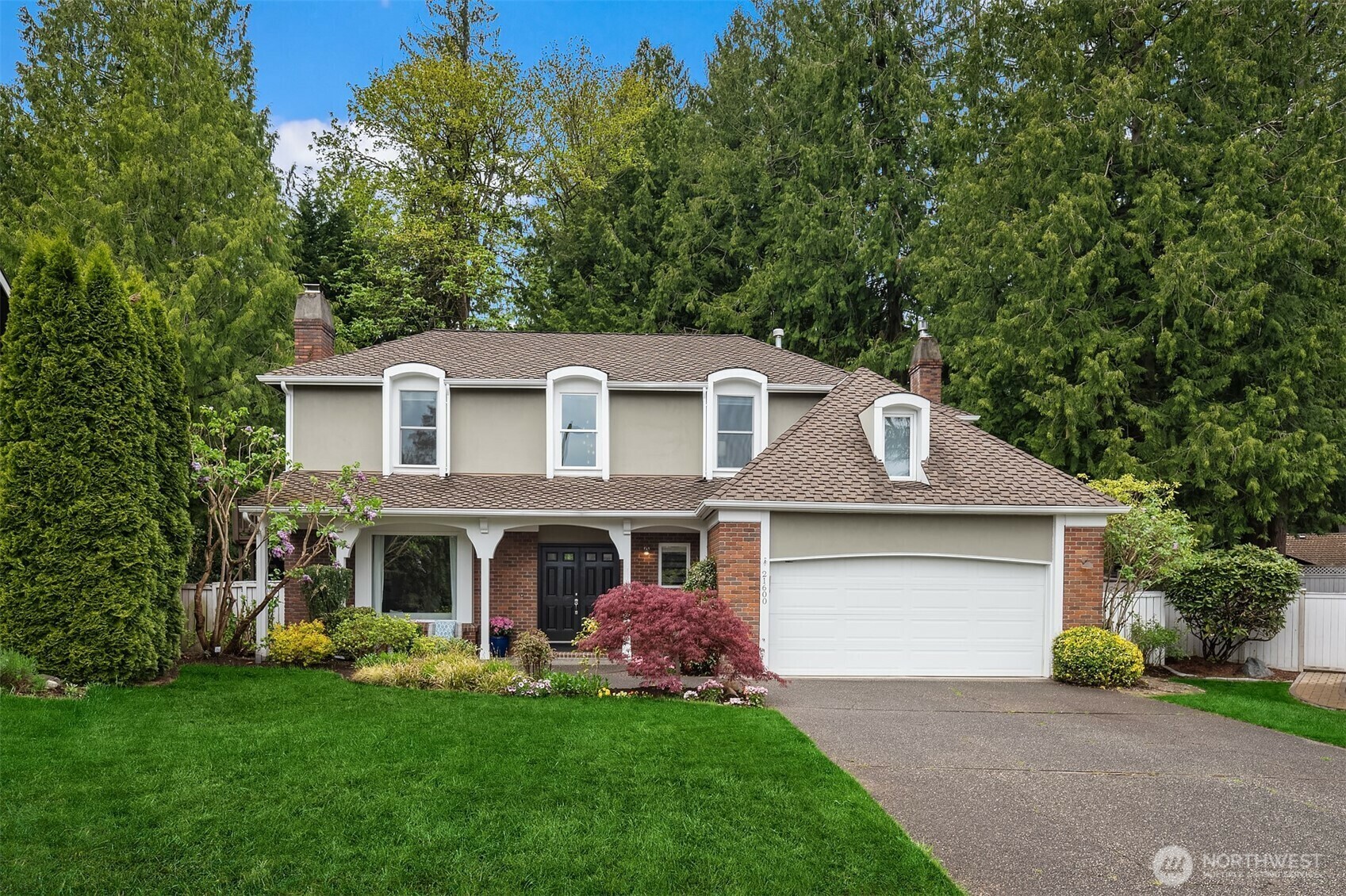 Property Photo: 21600 NE 22nd Court WA 98074