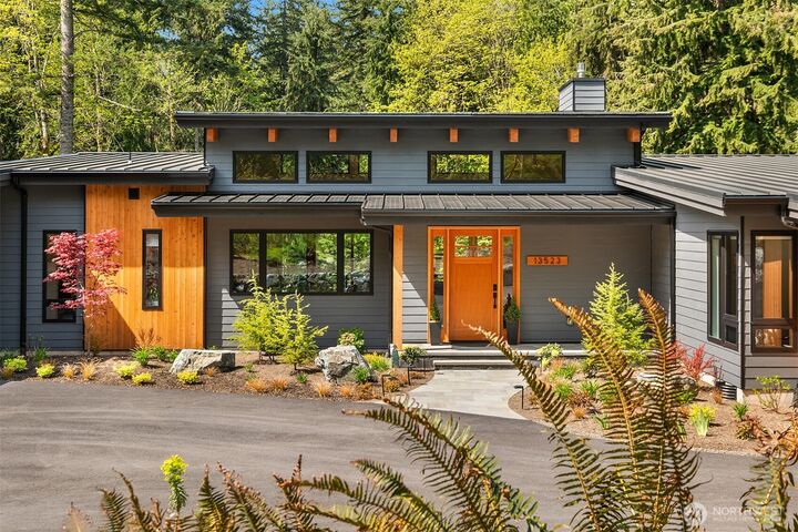 Property Photo:  13523  284th Avenue NE  WA 98019 