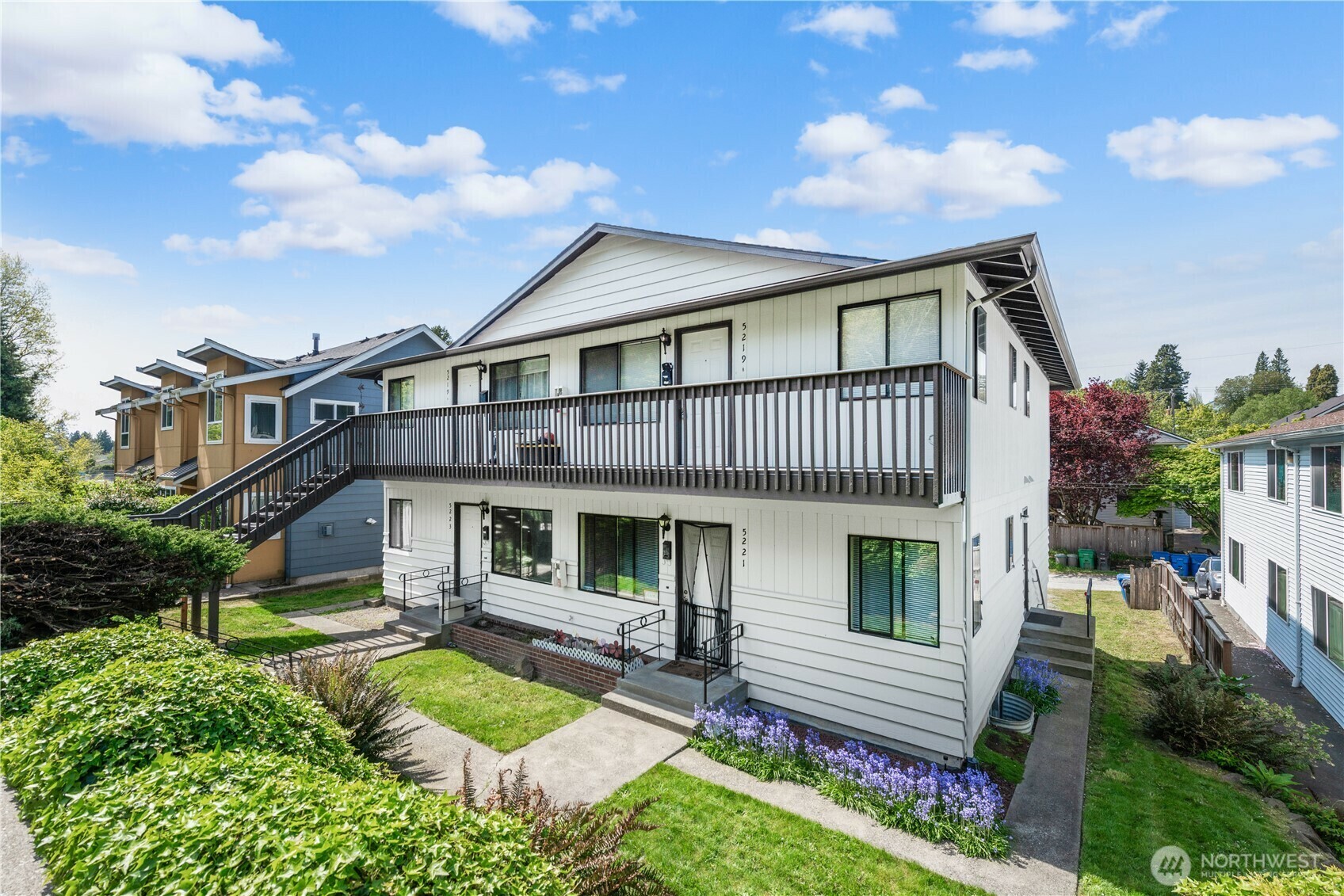 Property Photo: 5221 38th Avenue SW WA 98126