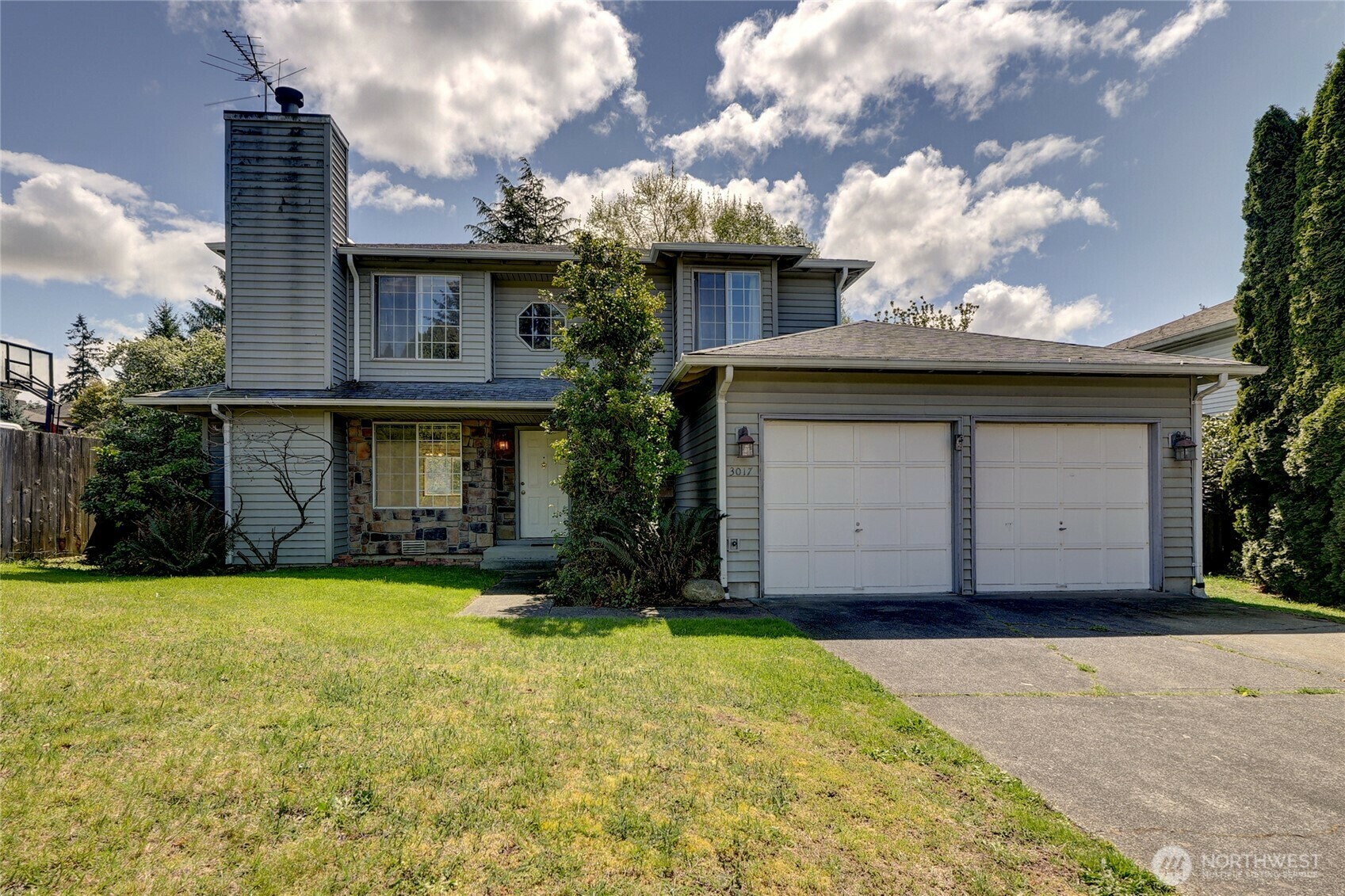 Property Photo: 3017 SW 346 Place WA 98023
