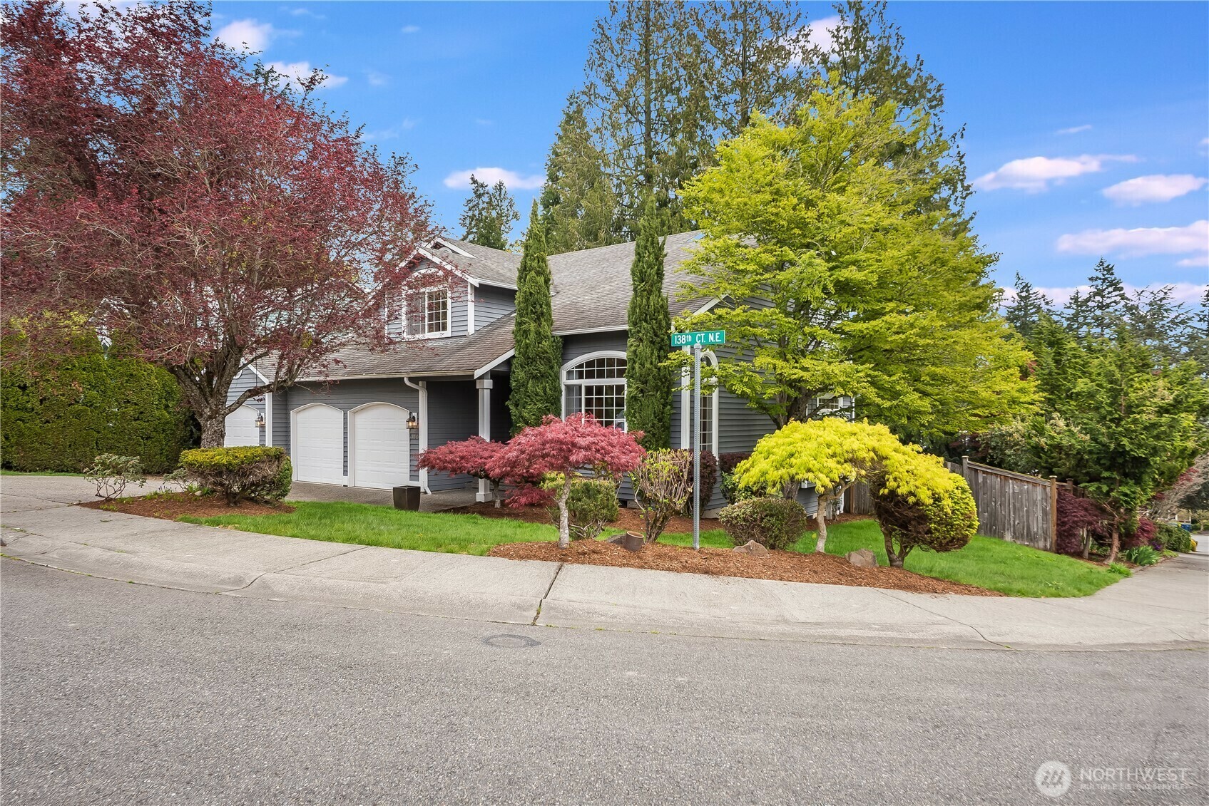 Property Photo:  9300  138th Court NE  WA 98052 