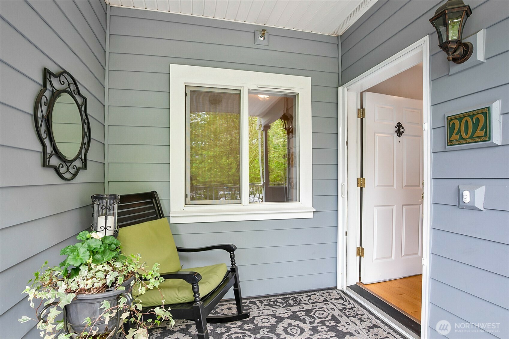 6125 NE 175th Street M-202  Kenmore WA 98028 photo