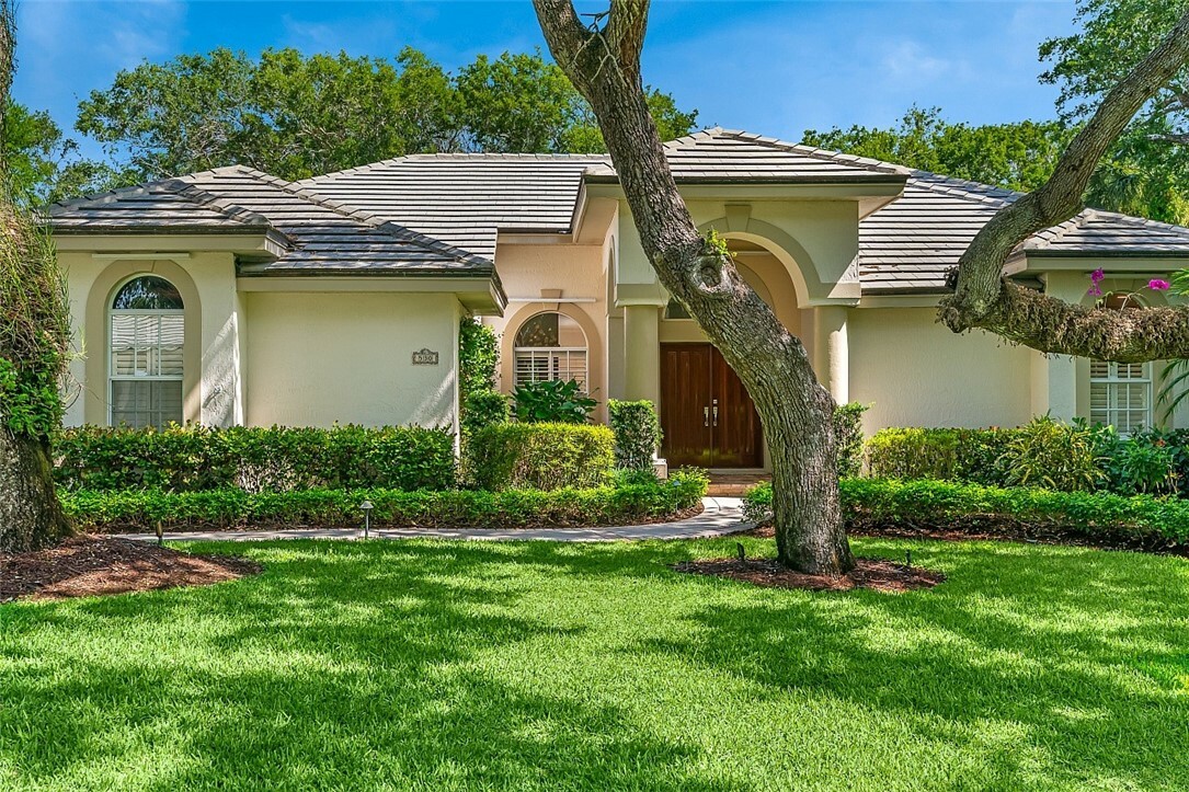 Property Photo: 530 Marbrisa Drive FL 32963