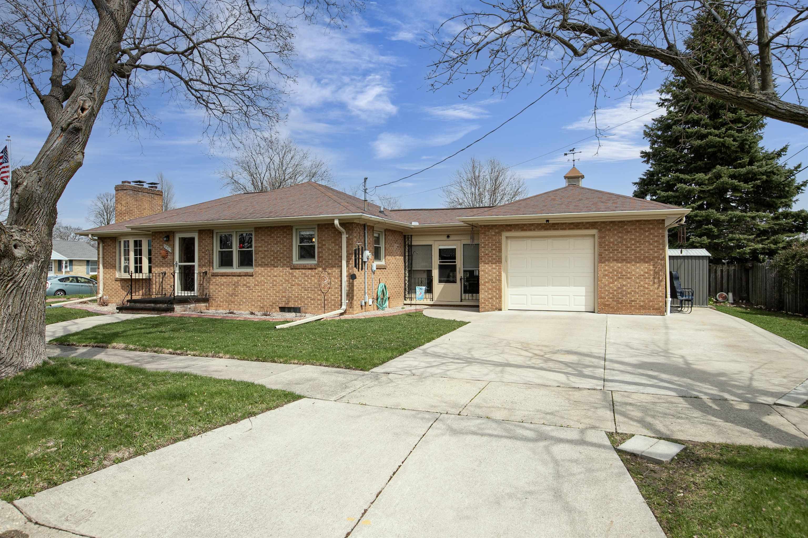 Property Photo: 2218 N Rankin Street WI 54911-3065