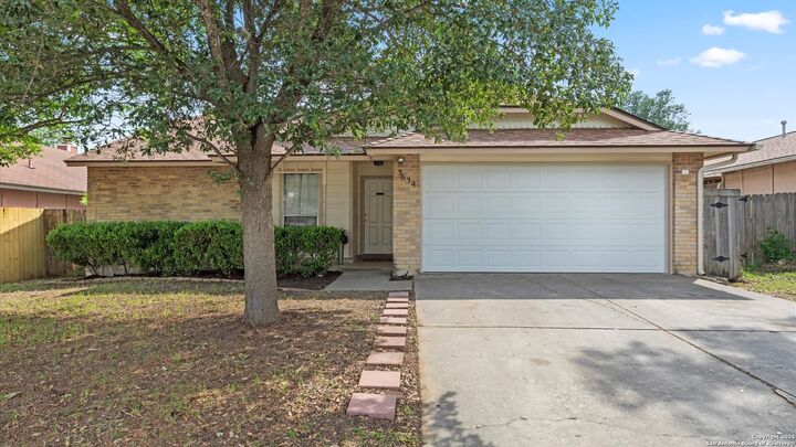 Property Photo: 3634 Ridge Cluster TX 78247