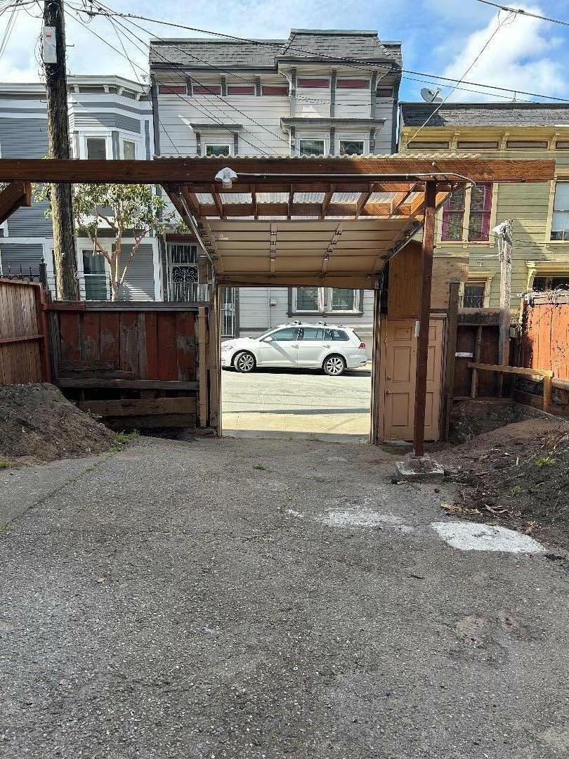Property Photo: 768 Hayes Street CA 94102