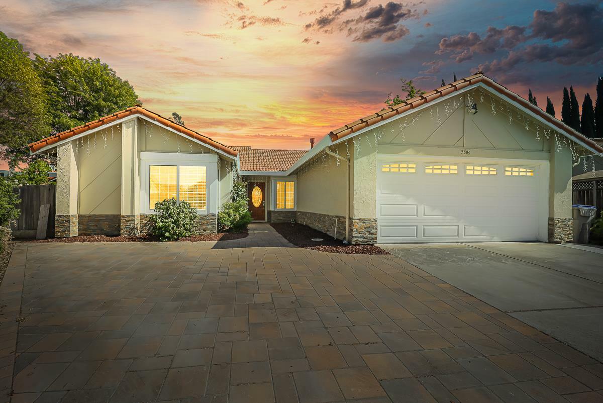 Property Photo: 2886 Urzi Court CA 95135