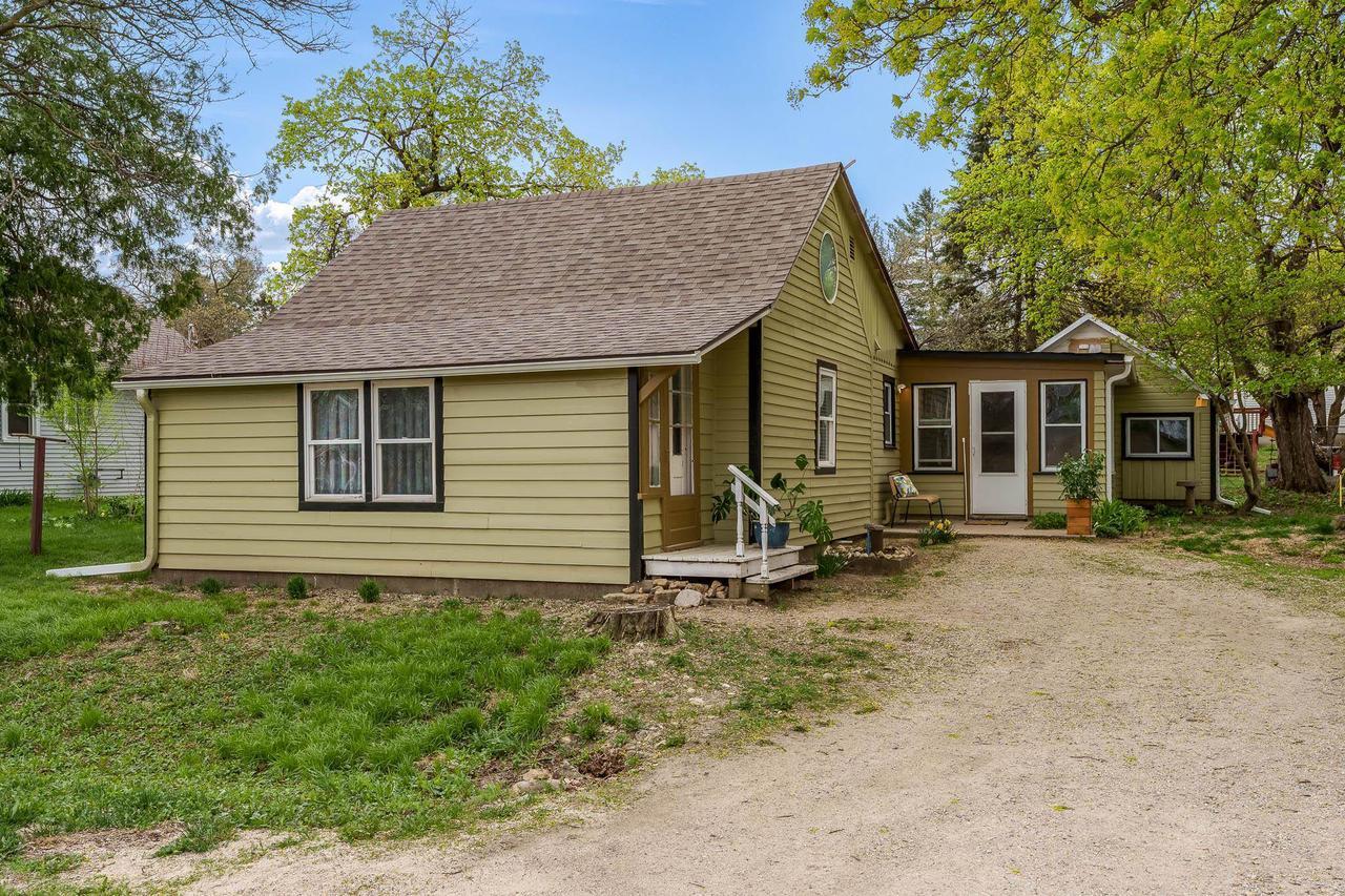 Property Photo:  8221 West Front Street  WI 53576 